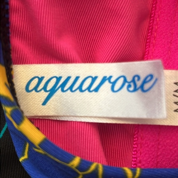 NWOT La Vie en Rose One Piece bathing suit Medium - Picture 7 of 7